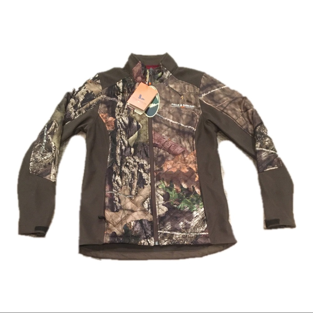 NWT Field & Stream Women’s Camo Zip Up Jacket